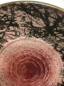 צלחת קרמיקה מעוטרת קוטר 42.5